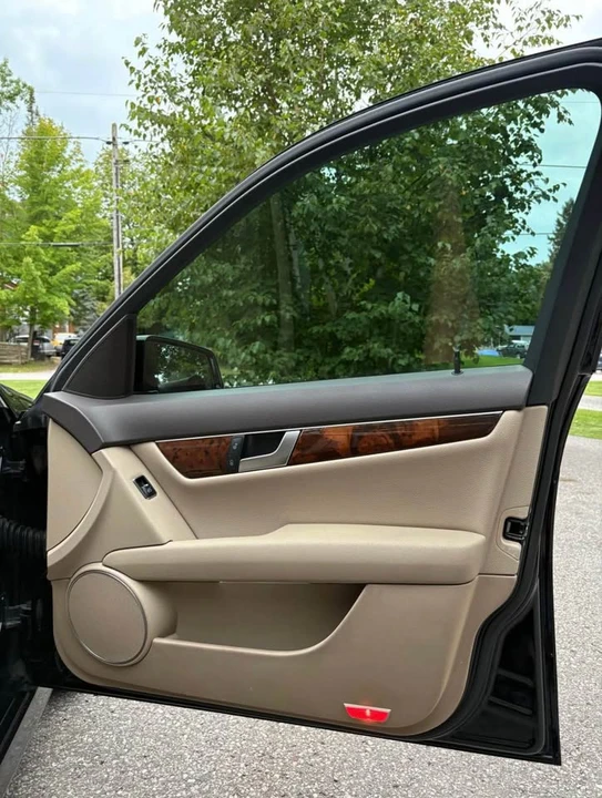 2014 Mercedes-Benz W204 C-Class - Image 8 of 17