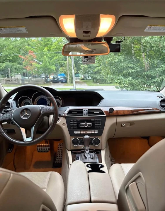2014 Mercedes-Benz W204 C-Class - Image 10 of 17