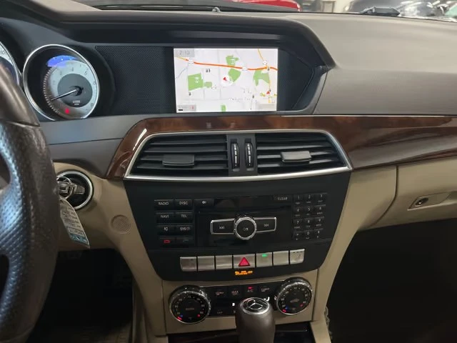 2014 Mercedes-Benz W204 C-Class - Image 11 of 18