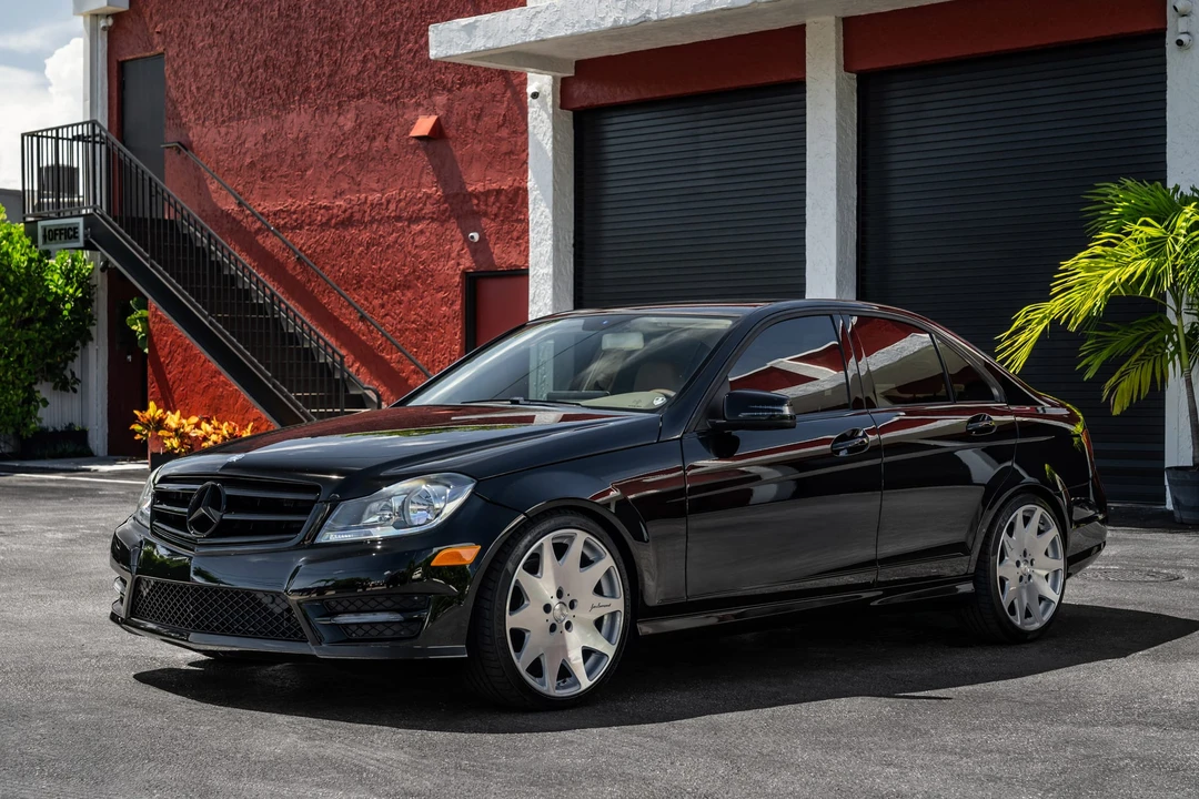 2014 Mercedes-Benz W204 C-Class - Image 5 of 31