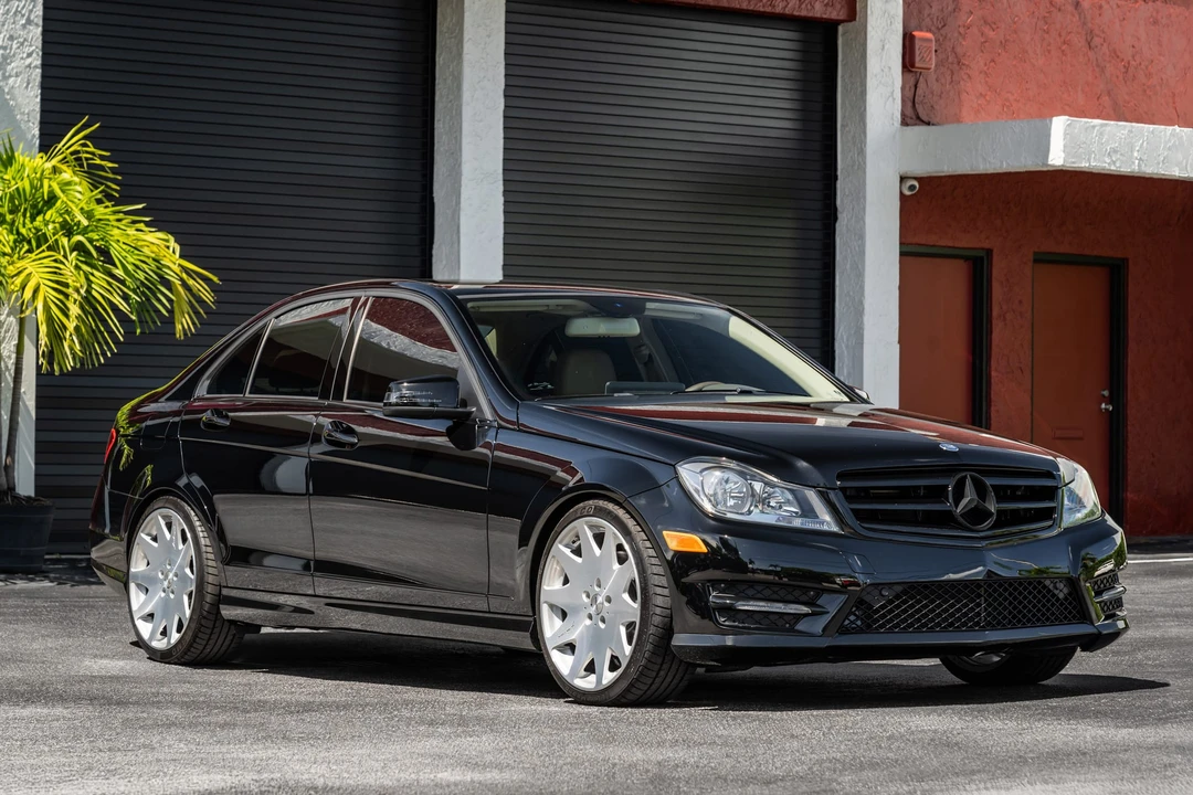 2014 Mercedes-Benz W204 C-Class - Image 24 of 31
