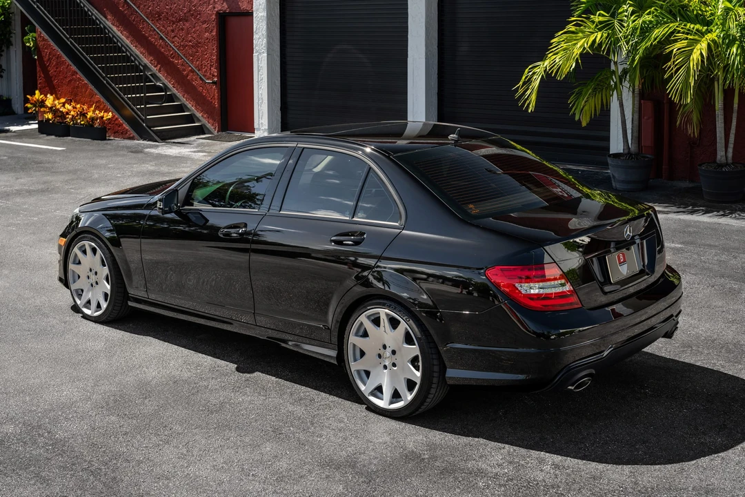 2014 Mercedes-Benz W204 C-Class - Image 9 of 31
