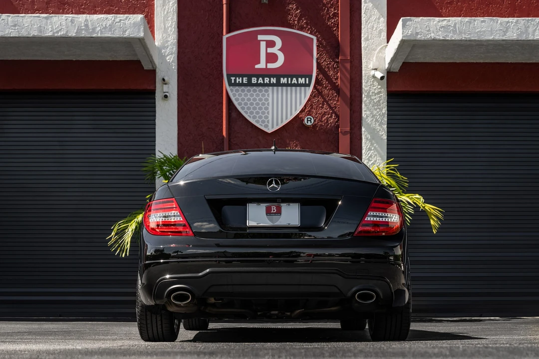 2014 Mercedes-Benz W204 C-Class - Image 15 of 31