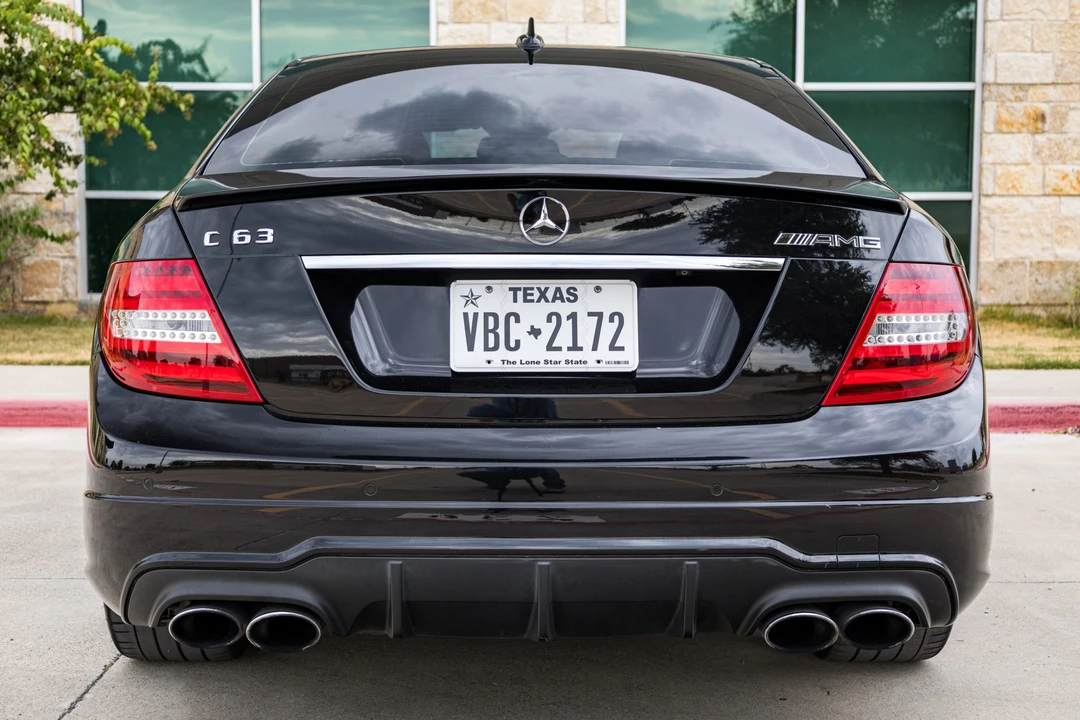 2014 Mercedes-Benz W204 C 63 AMG - Image 8 of 31