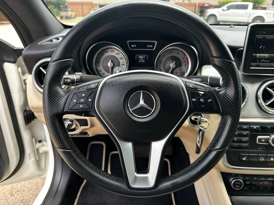 2014 Mercedes-Benz C117 CLA - Image 10 of 23