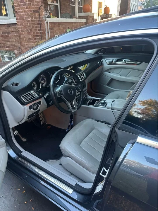 2014 Mercedes-Benz C218 CLS-Class - Image 9 of 13