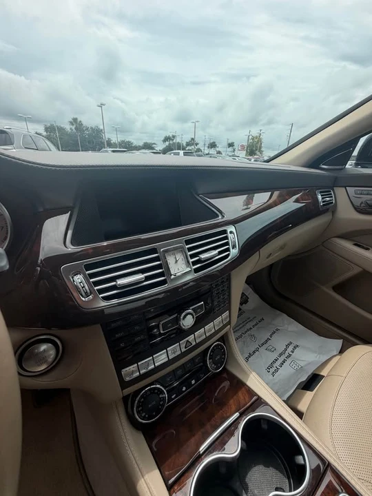 2014 Mercedes-Benz C218 CLS-Class - Image 7 of 12