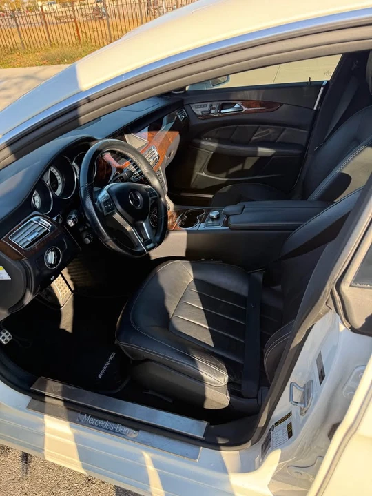 2014 Mercedes-Benz C218 CLS-Class - Image 9 of 18