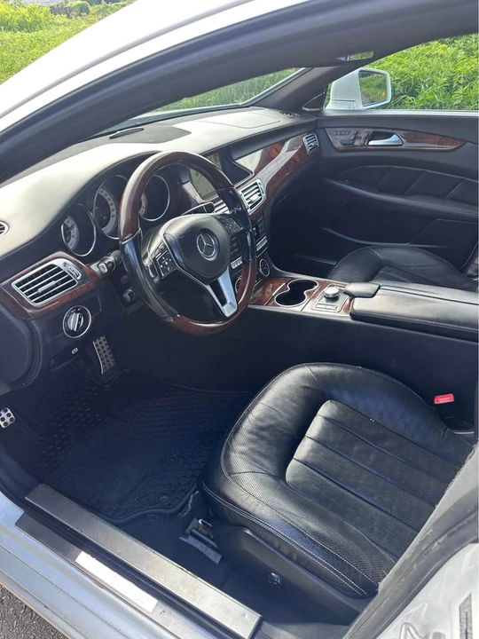 2014 Mercedes-Benz C218 CLS-Class - Image 9 of 15