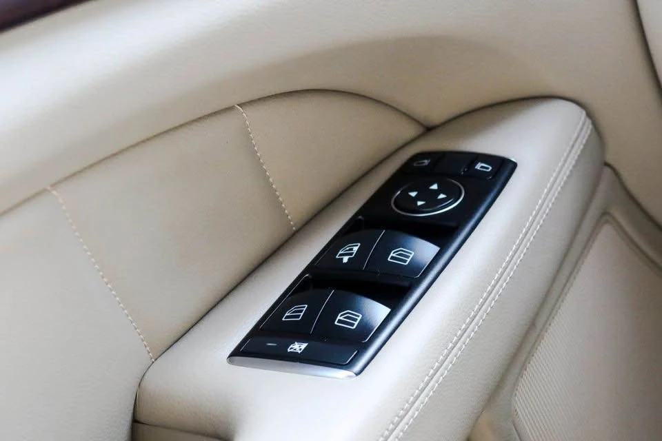 2014 Mercedes-Benz C218 CLS-Class - Image 9 of 18