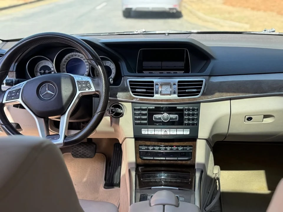 2014 Mercedes-Benz W212 E-Class - Image 7 of 14