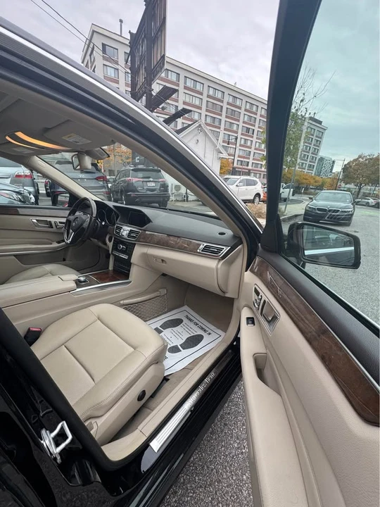 2014 Mercedes-Benz W212 E-Class - Image 9 of 17