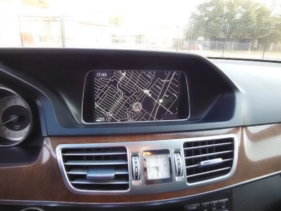 2014 Mercedes-Benz W212 E-Class - Image 12 of 20