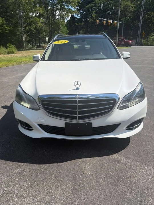 2014 Mercedes-Benz W212 E-Class - Image 2 of 19