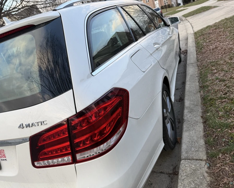 2014 Mercedes-Benz W212 E-Class - Image 8 of 21
