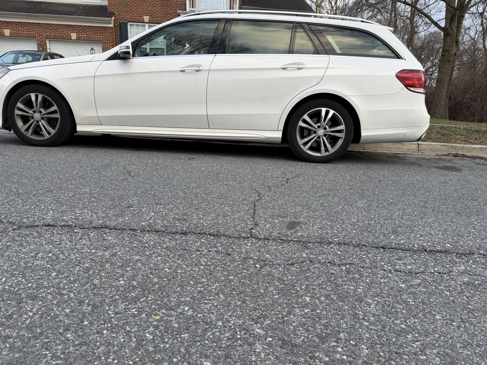2014 Mercedes-Benz W212 E-Class - Image 12 of 21
