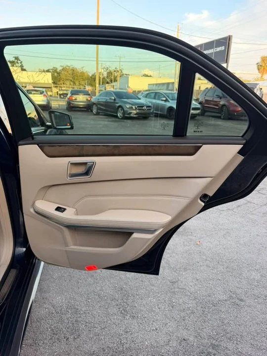 2014 Mercedes-Benz W212 E-Class - Image 11 of 20