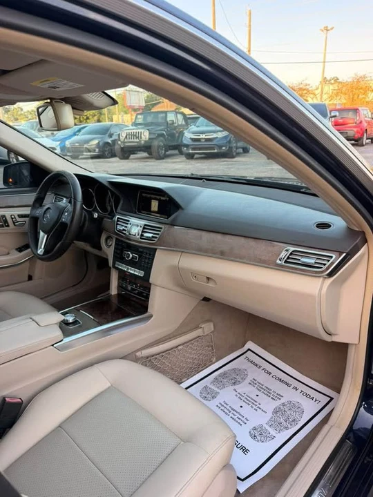 2014 Mercedes-Benz W212 E-Class - Image 8 of 20