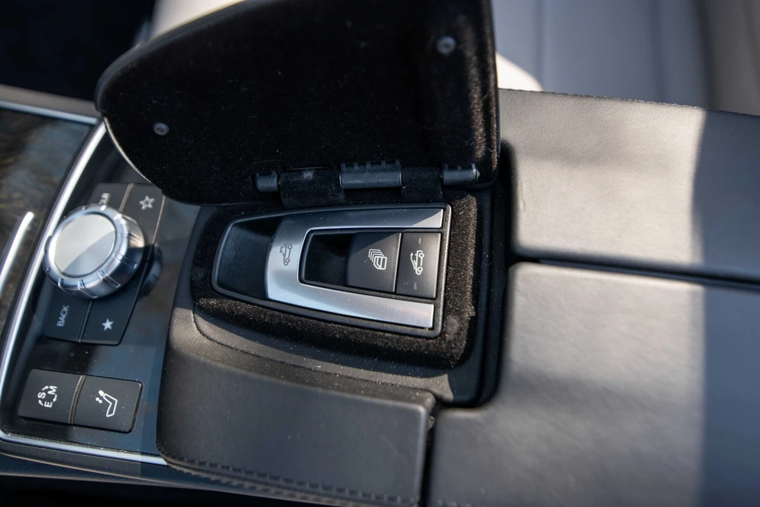 2014 Mercedes-Benz W212 E-Class - Image 15 of 21