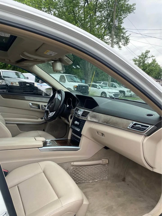 2014 Mercedes-Benz W212 E-Class - Image 9 of 11