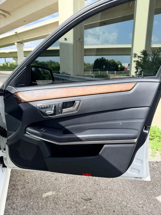 2014 Mercedes-Benz W212 E-Class - Image 15 of 20