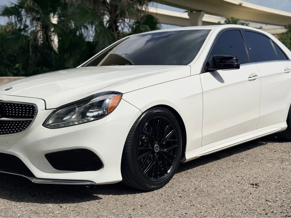 2014 Mercedes-Benz W212 E-Class - Image 2 of 20