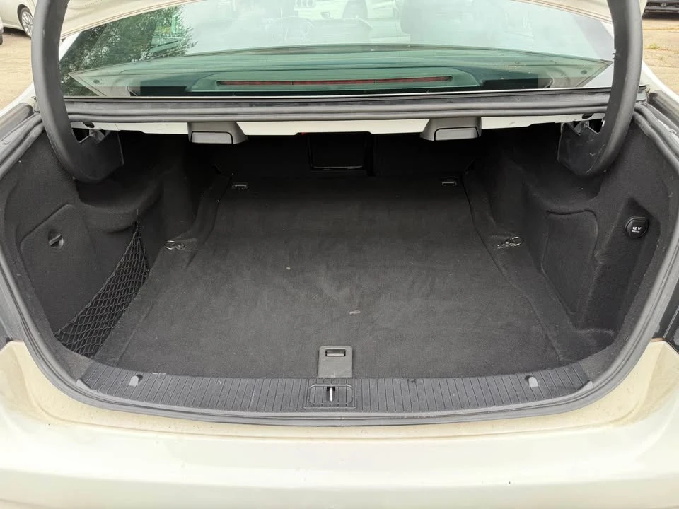 2014 Mercedes-Benz W212 E-Class - Image 10 of 14