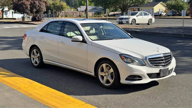 2014 Mercedes-Benz E-Class E 350 4MATIC Sedan
