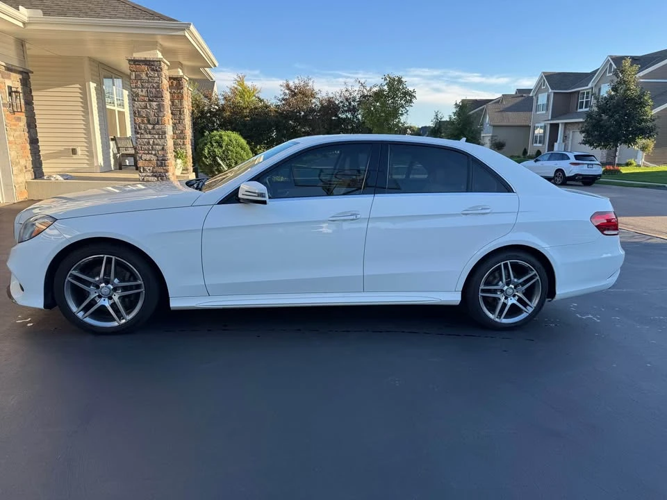 2014 Mercedes-Benz W212 E-Class - Image 2 of 19