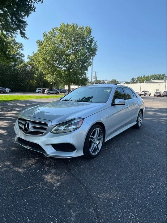 2014 Mercedes-Benz W212 E-Class - Image 2 of 13