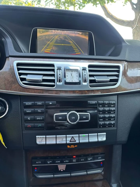 2014 Mercedes-Benz W212 E-Class - Image 11 of 13