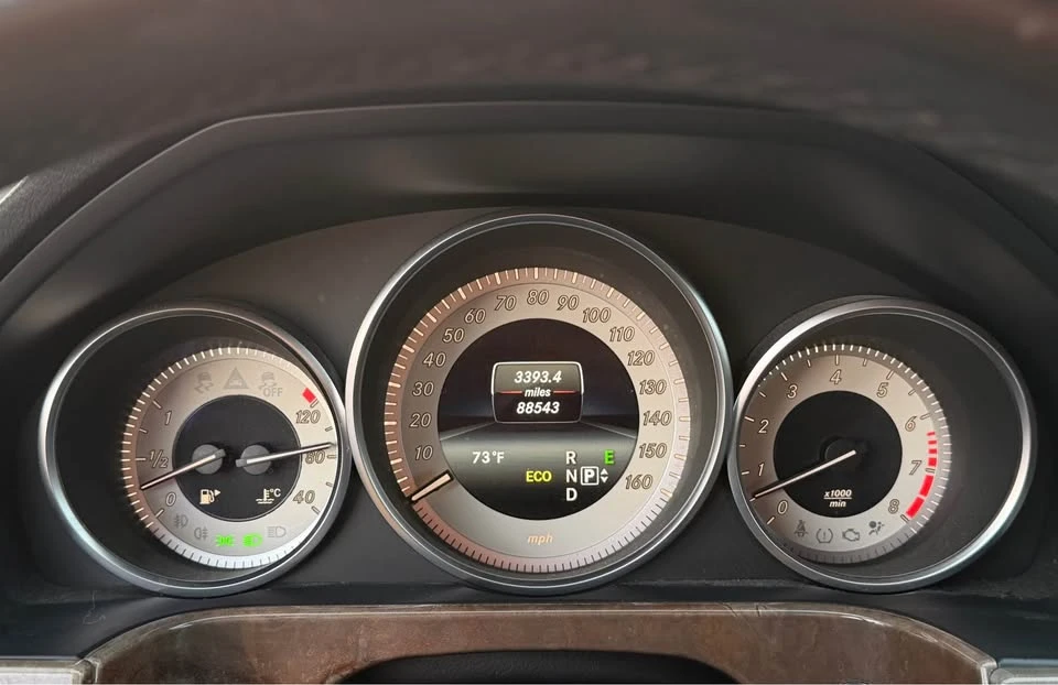 2014 Mercedes-Benz W212 E-Class - Image 10 of 16