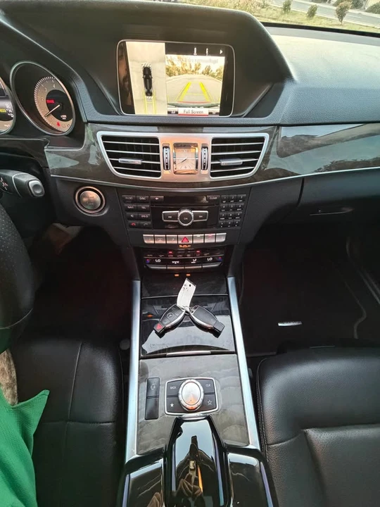 2014 Mercedes-Benz W212 E-Class - Image 12 of 15