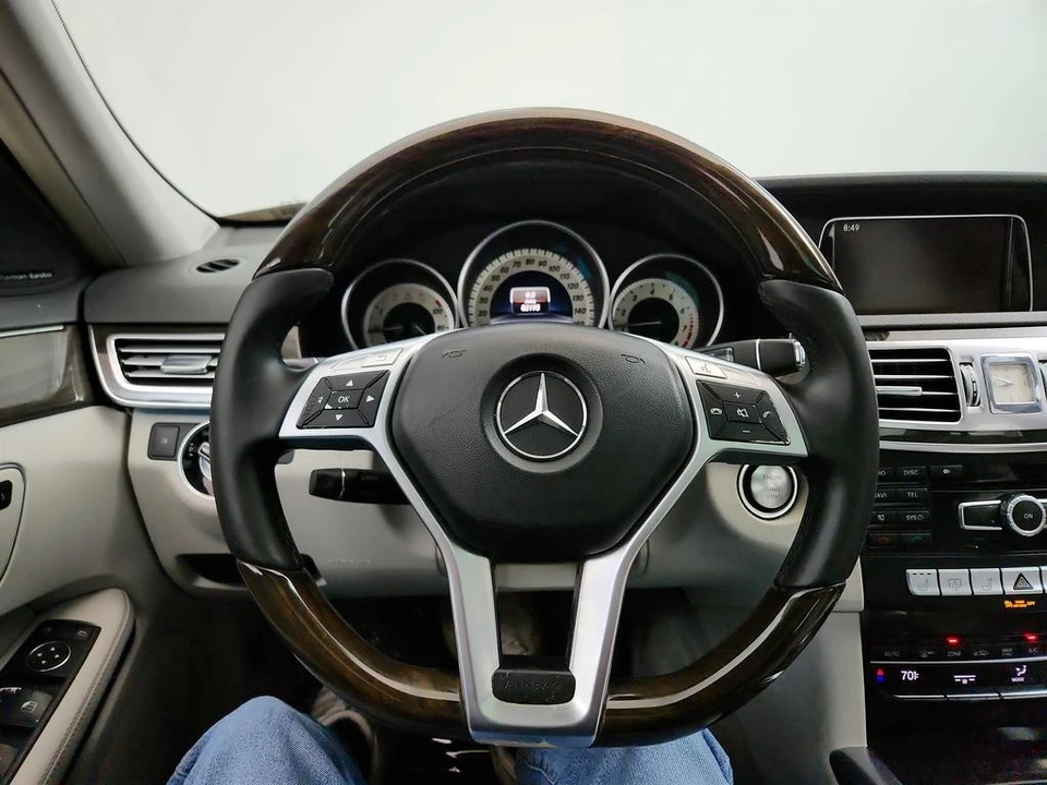 2014 Mercedes-Benz W212 E-Class - Image 18 of 21