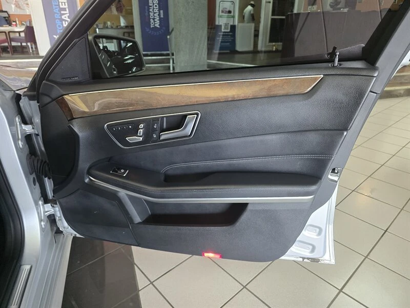 2014 Mercedes-Benz W212 E-Class - Image 14 of 20