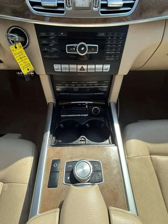 2014 Mercedes-Benz W212 E-Class - Image 12 of 19