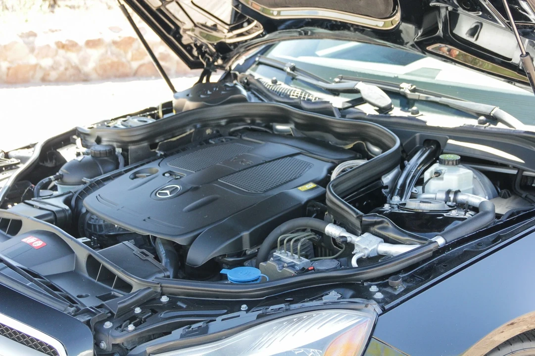 2014 Mercedes-Benz W212 E-Class - Image 14 of 21