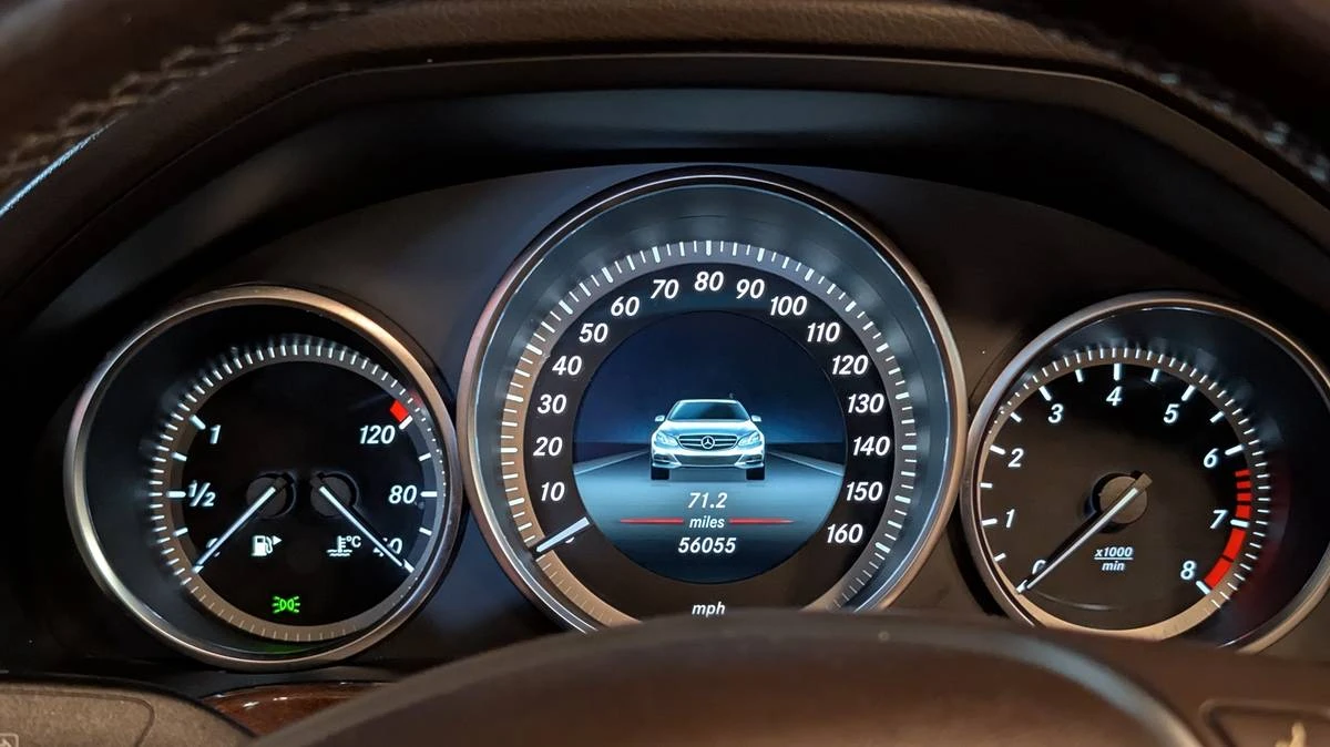 2014 Mercedes-Benz W212 E-Class - Image 16 of 24
