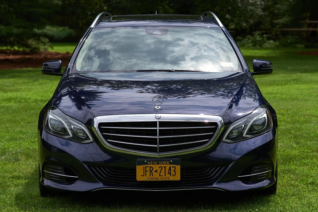 2014 Mercedes-Benz W212 E-Class - Image 2 of 31