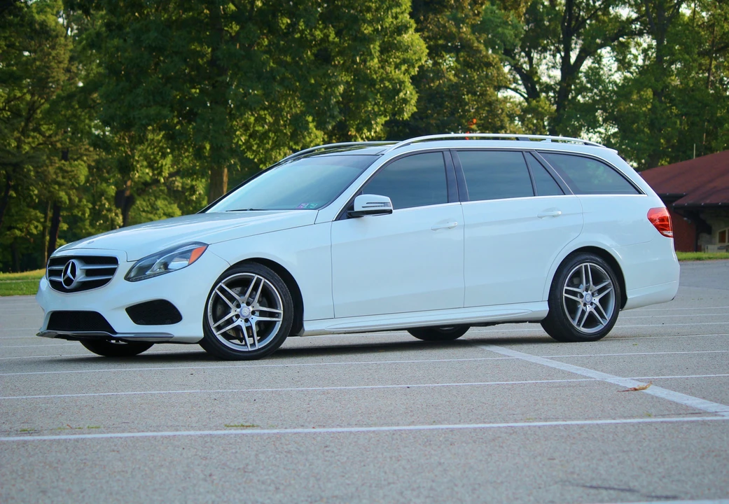 2014 Mercedes-Benz W212 E-Class - Image 13 of 31