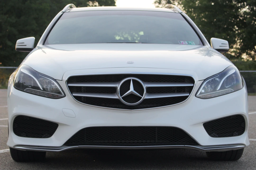 2014 Mercedes-Benz W212 E-Class - Image 2 of 31