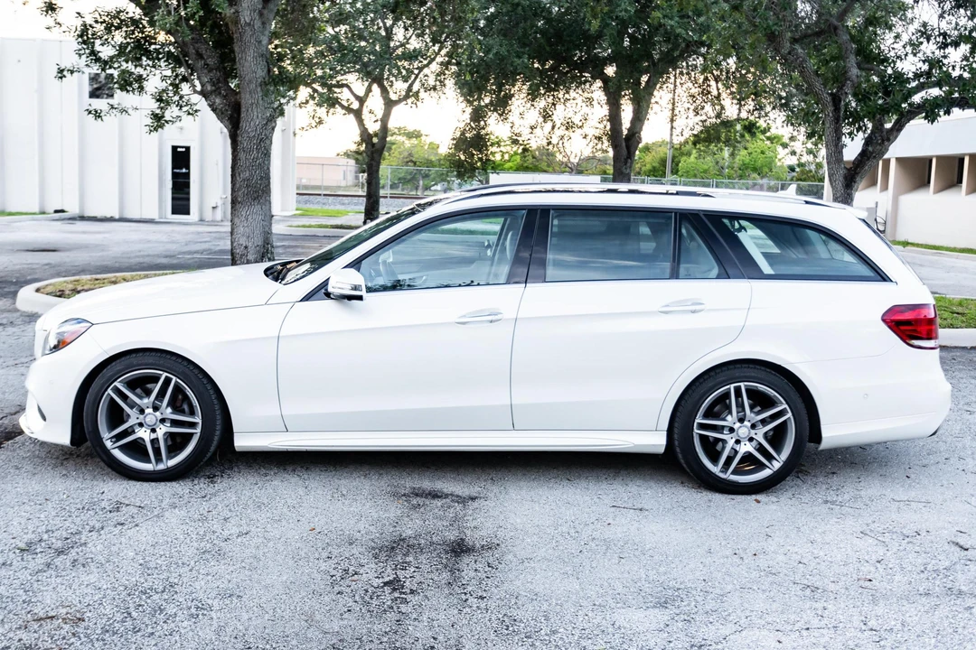 2014 Mercedes-Benz W212 E-Class - Image 3 of 31