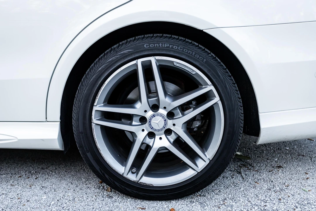 2014 Mercedes-Benz W212 E-Class - Image 28 of 31