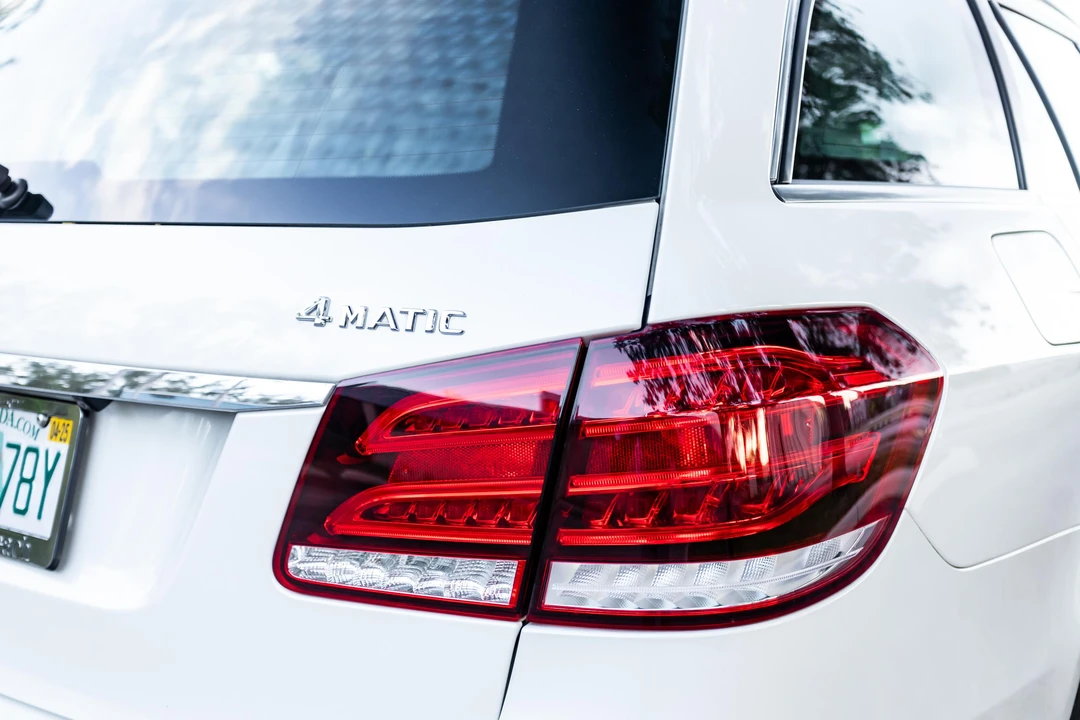 2014 Mercedes-Benz W212 E-Class - Image 25 of 31