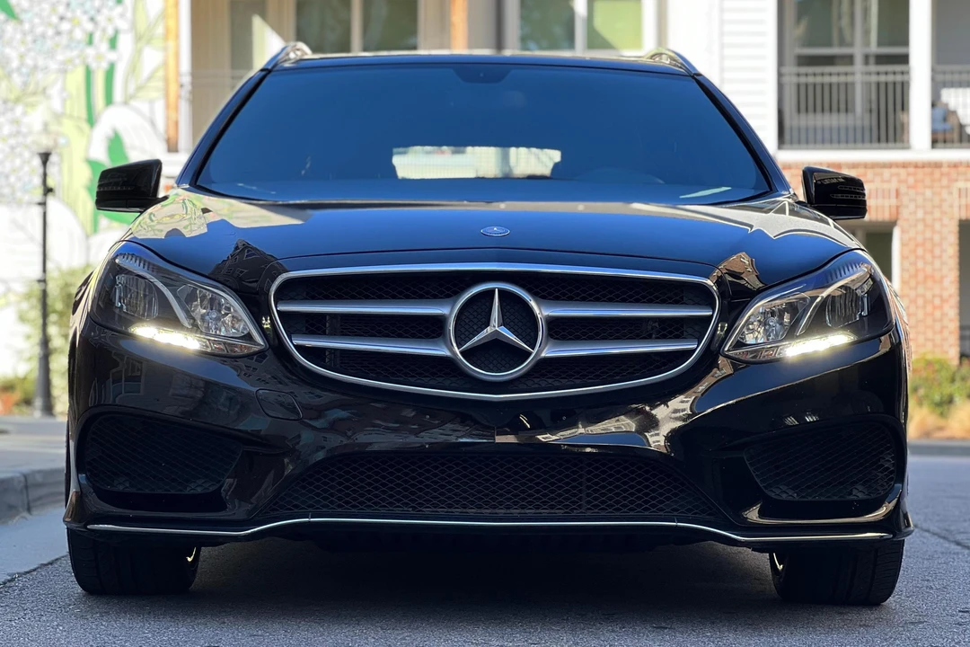2014 Mercedes-Benz W212 E-Class - Image 2 of 31