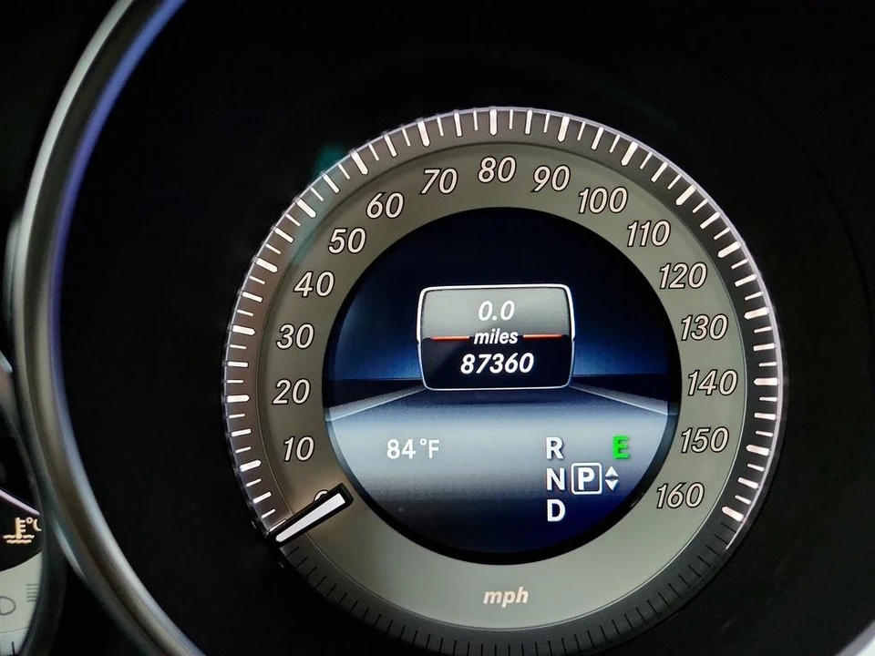 2014 Mercedes-Benz W212 E-Class - Image 17 of 21