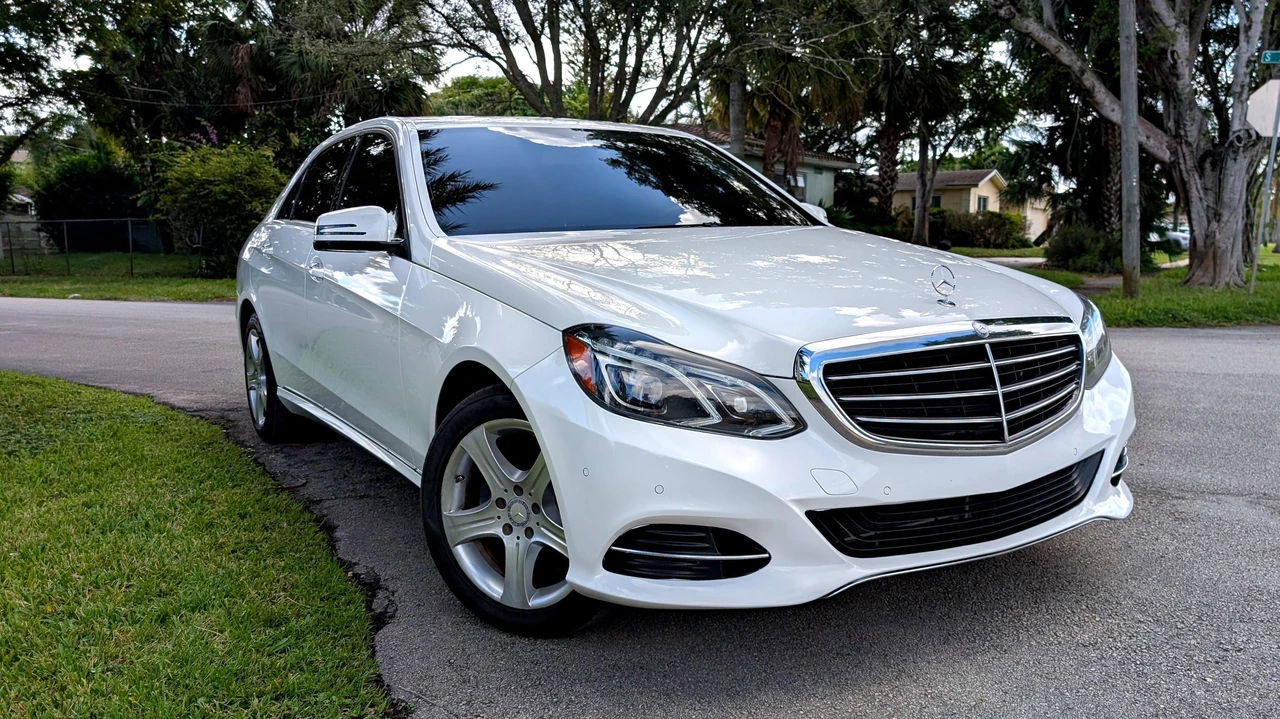2014 Mercedes-Benz W212 E-Class - Image 23 of 31