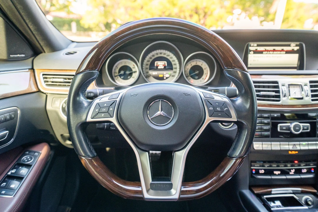 2014 Mercedes-Benz W212 E-Class - Image 25 of 31