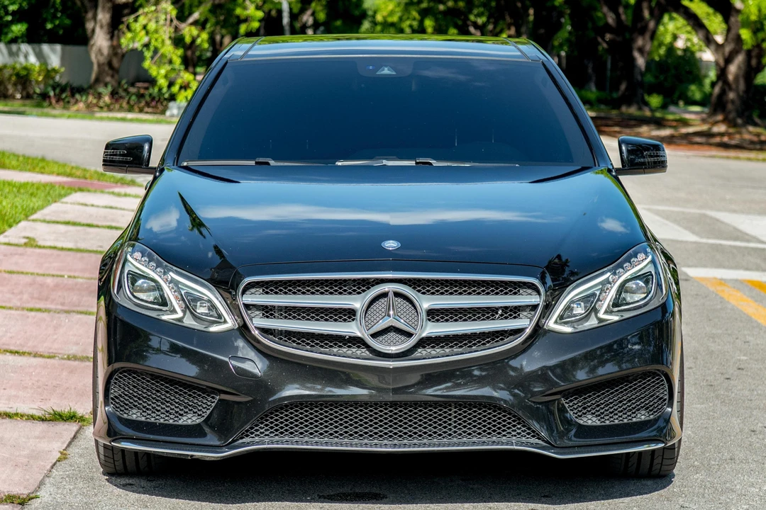 2014 Mercedes-Benz W212 E-Class - Image 2 of 31
