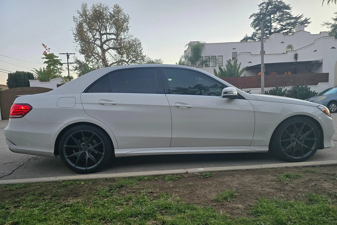 2014 Mercedes-Benz W212 E-Class - Image 3 of 31